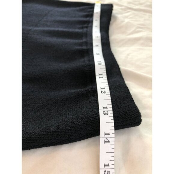 St. John Collection Women's Santana Knit Skirt Size 4 Black Ruffle Hem Old Money - Picture 5 of 6
